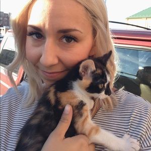 Meet your Posher, Lacey